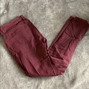 Maroon skinny jean